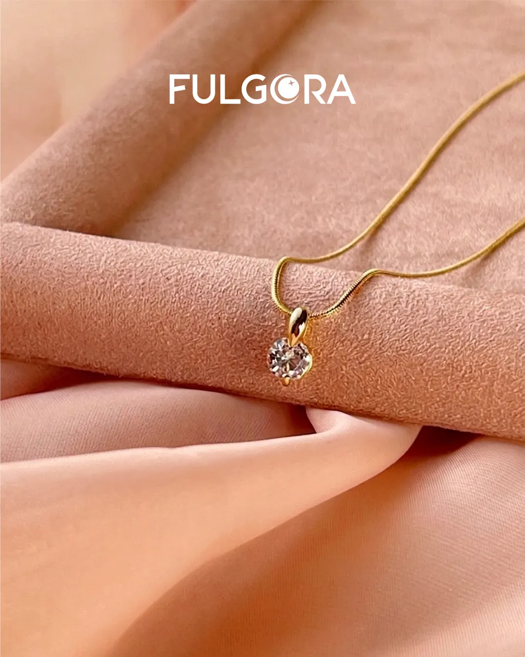 Collar de Cadena tipo serpiente con colgante redondo enchapado en oro