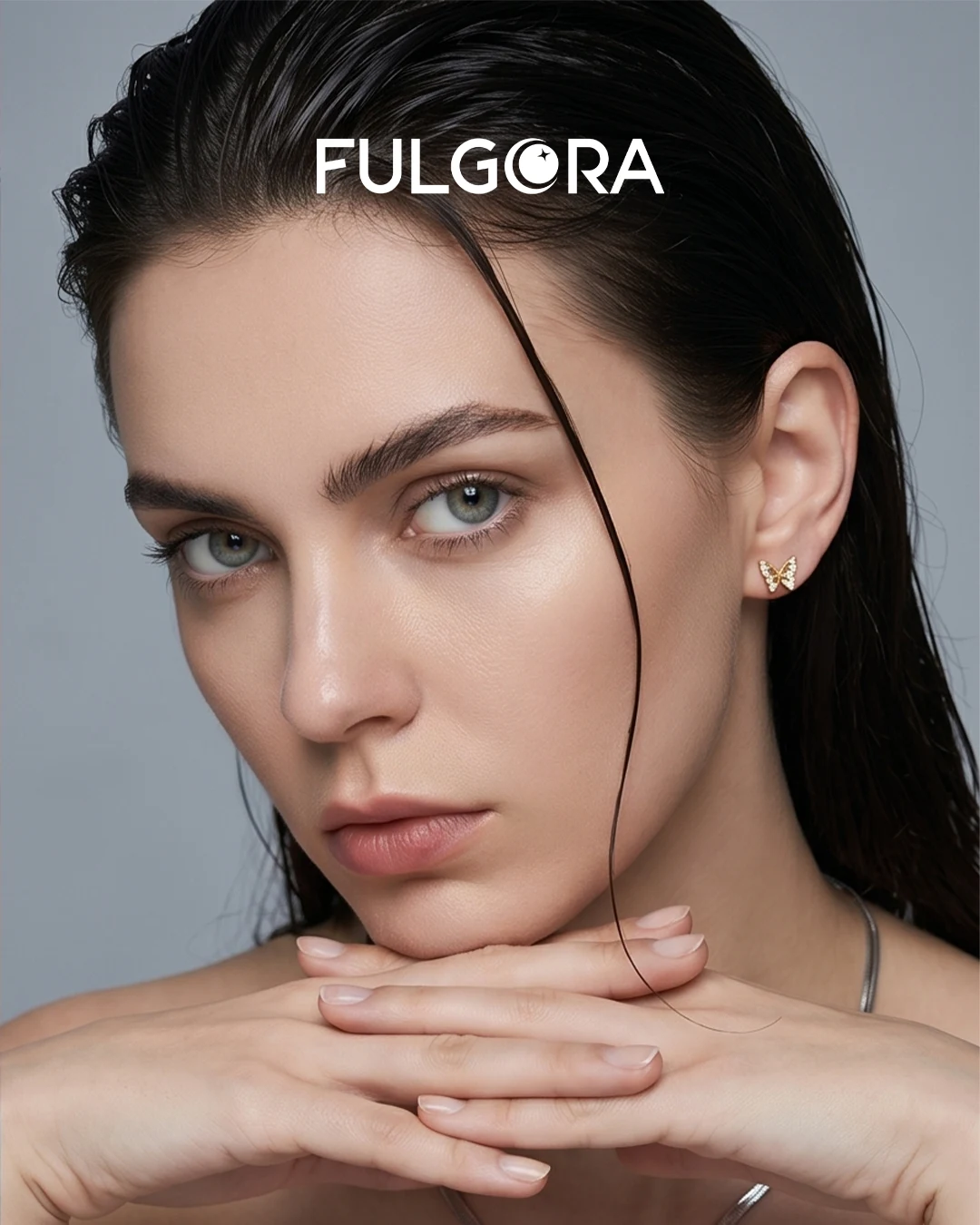 Pendientes Elegantes Mariposa - Diseño Delicado y Circonitas