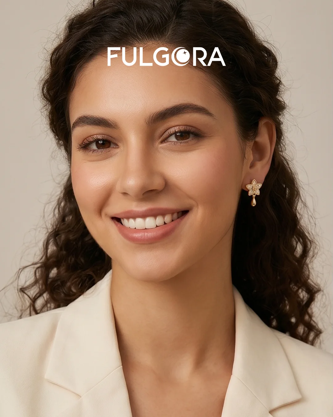 Pendientes Florales Gota de Agua - Oro y Circonitas
