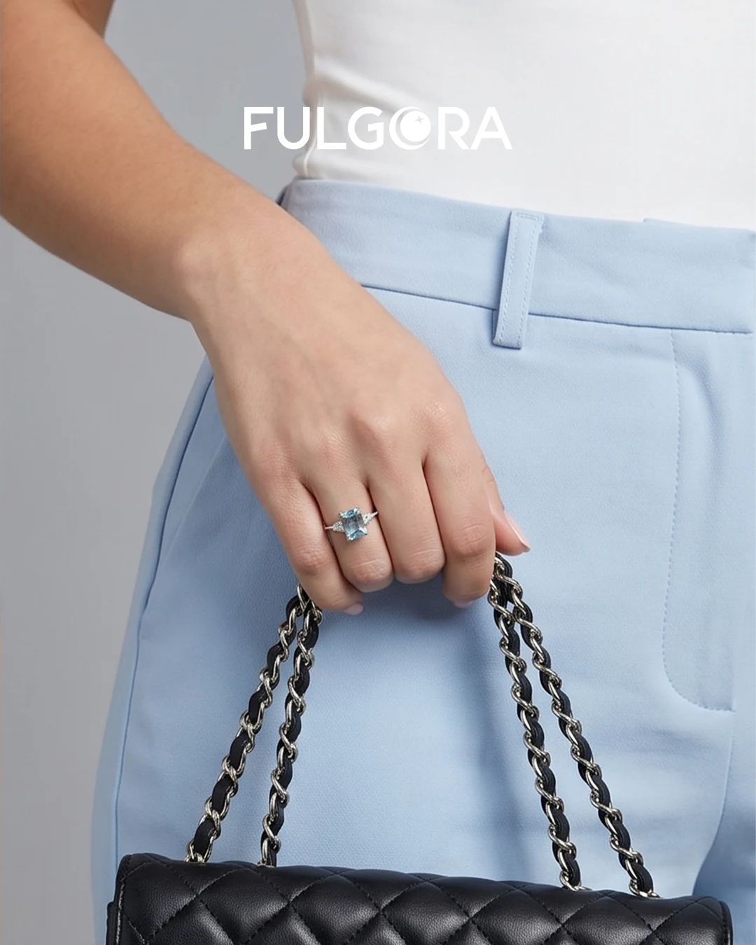 Anillo Minimalista Rectangular - Plata y Circonita Azul